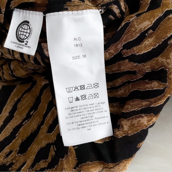 Gianni Tiger Print Bishop Sleeve Top Tie Back Animal Print Brown Orange NEW - Picture 7 of 16